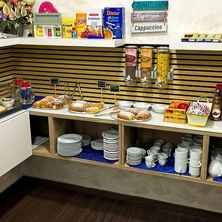 New Royal Bed & Breakfast Аджерола Екстериор снимка