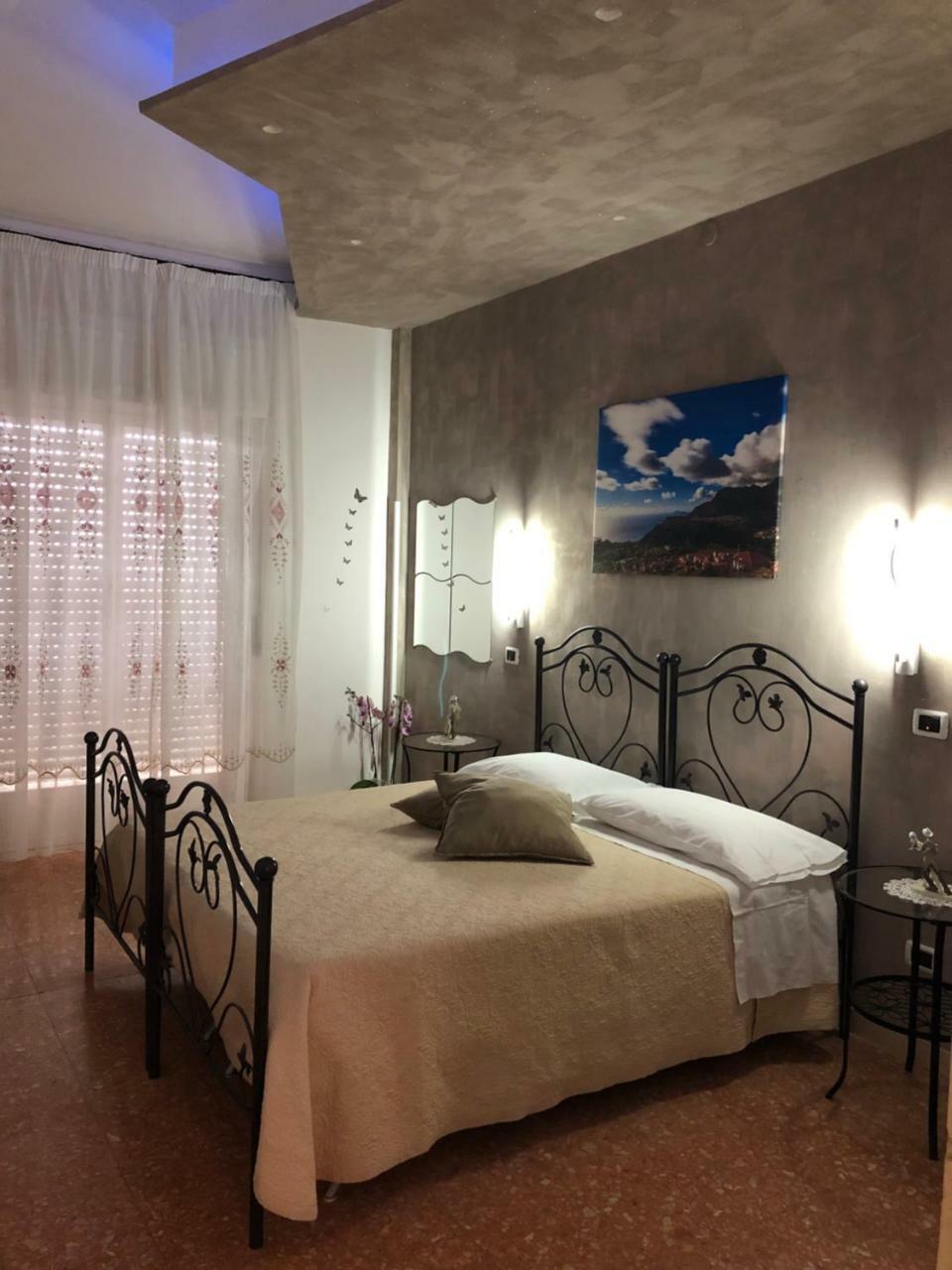 New Royal Bed & Breakfast Аджерола Екстериор снимка